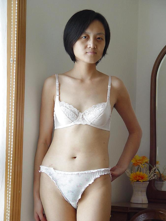 Ragazze asiatiche in lingerie
 #7658210