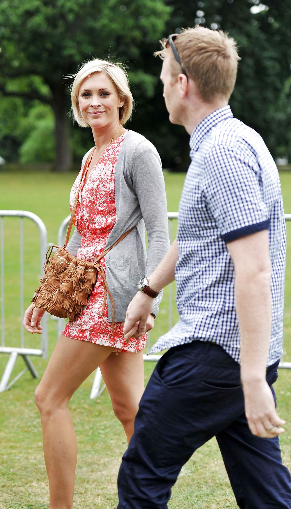 Jenni falconer - calda signora scozzese con le gambe
 #22238010