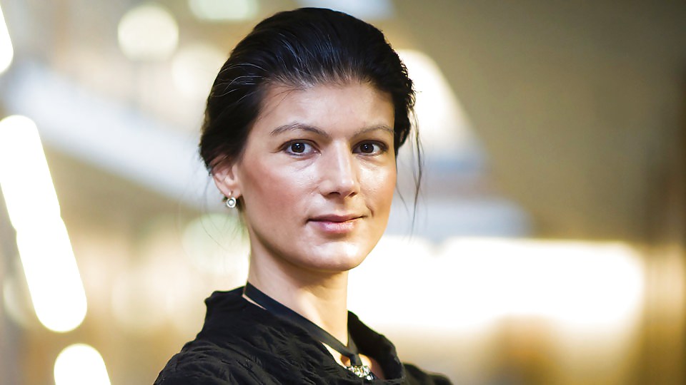 Sarah wagenknecht (politico tedesco)
 #15824856