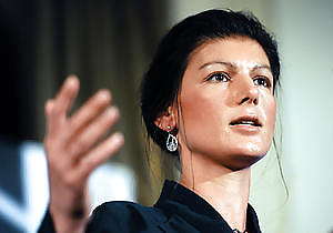 Sarah wagenknecht (politico tedesco)
 #15825007