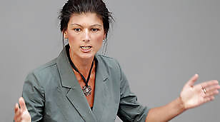 Sarah wagenknecht (política alemana)
 #15825016