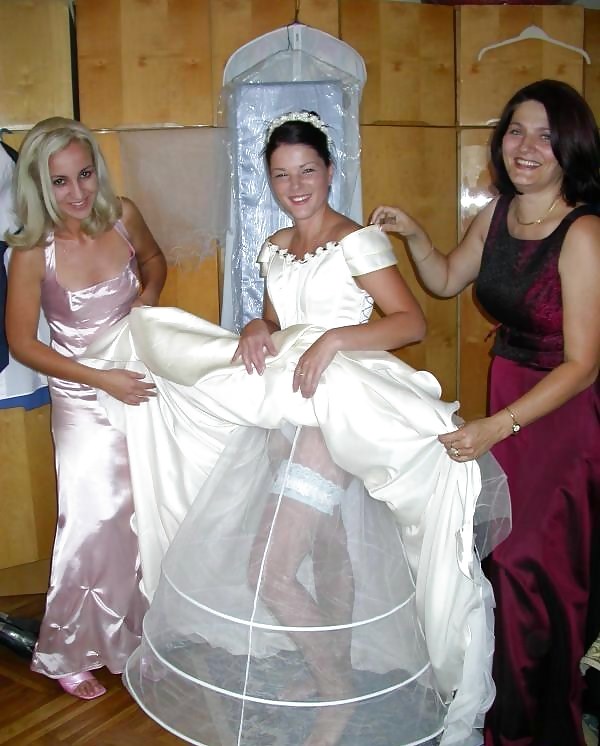 Bride Upskirt 3 #409508