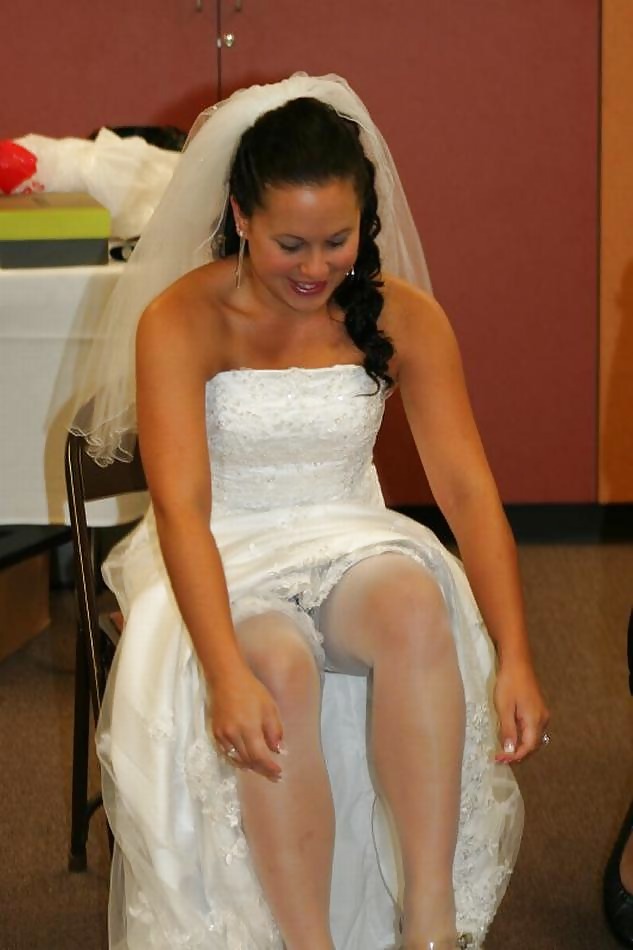 花嫁のスカートの中 3
 #409684