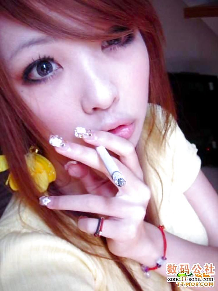 Rauchende Asiatische Schoenheiten Smoking Fetish Asian 2 610599