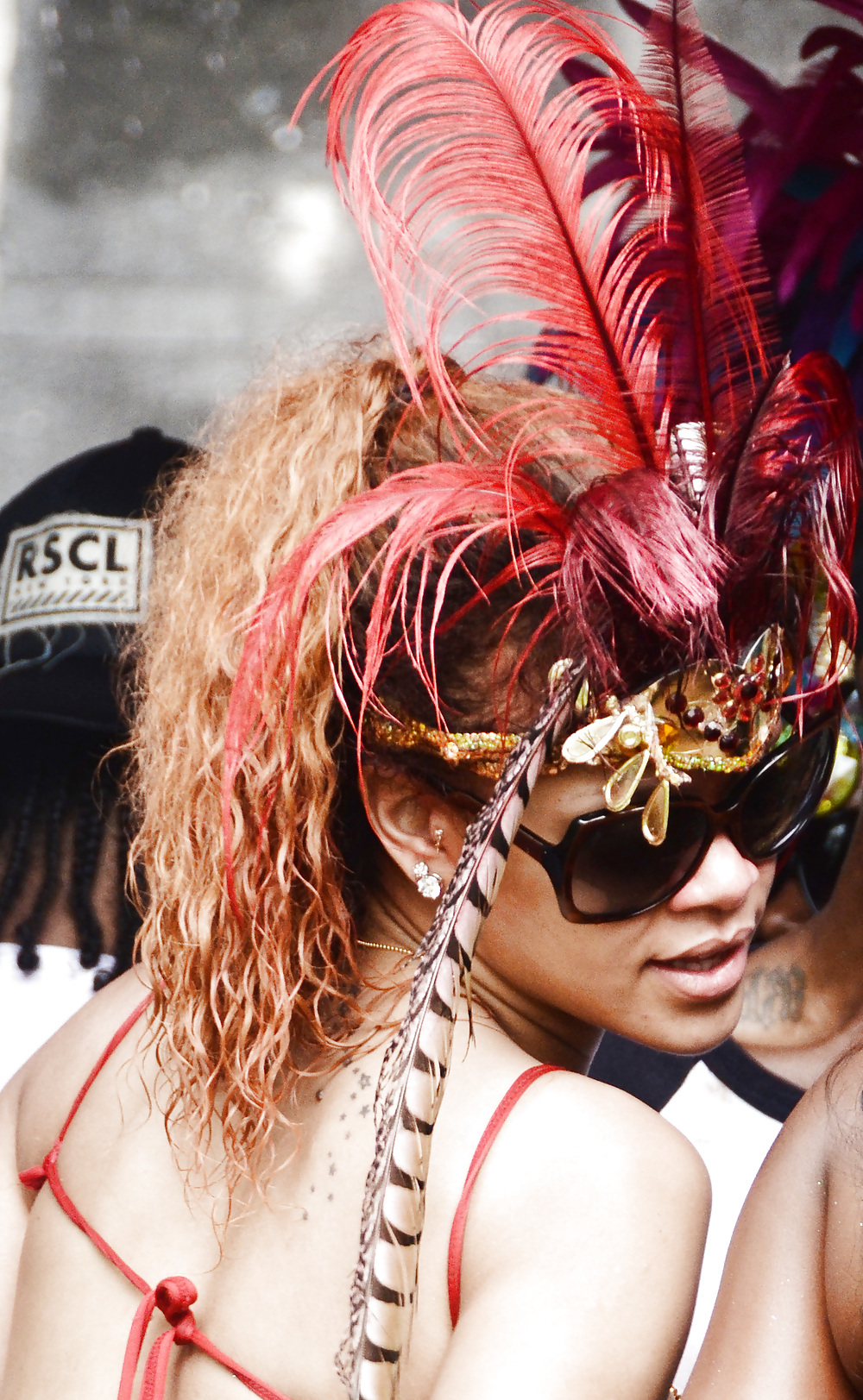 Rihanna mucho culo kadoomant day parade en barbados
 #7659933