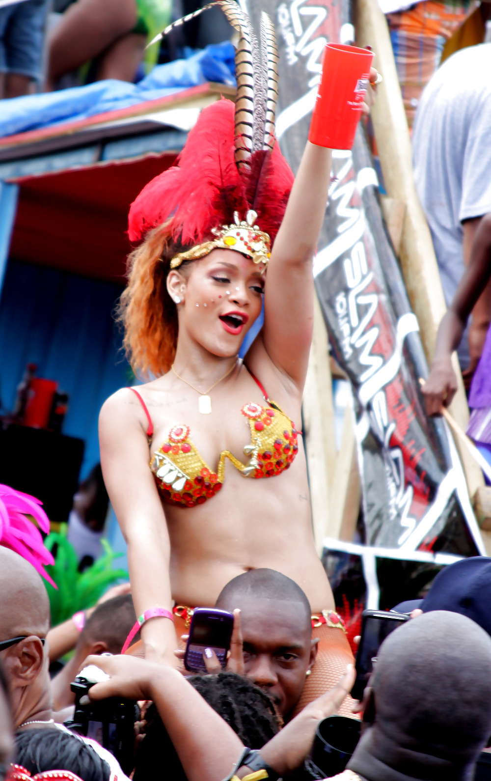 Rihanna Lots of Ass Kadoomant Day Parade In Barbados #7660343