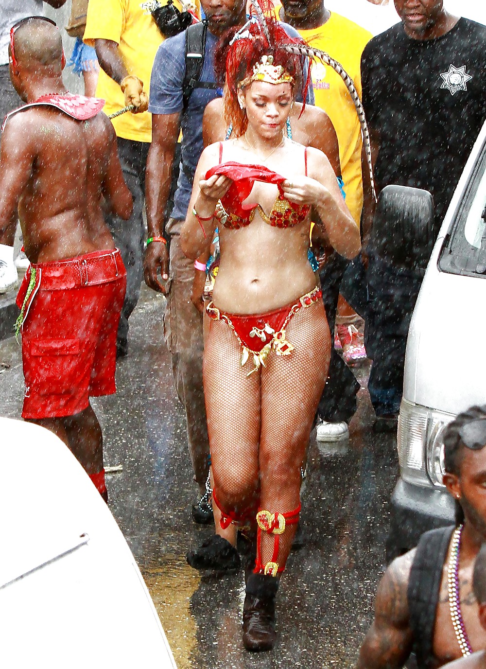 Rihanna Lots of Ass Kadoomant Day Parade In Barbados #7660476