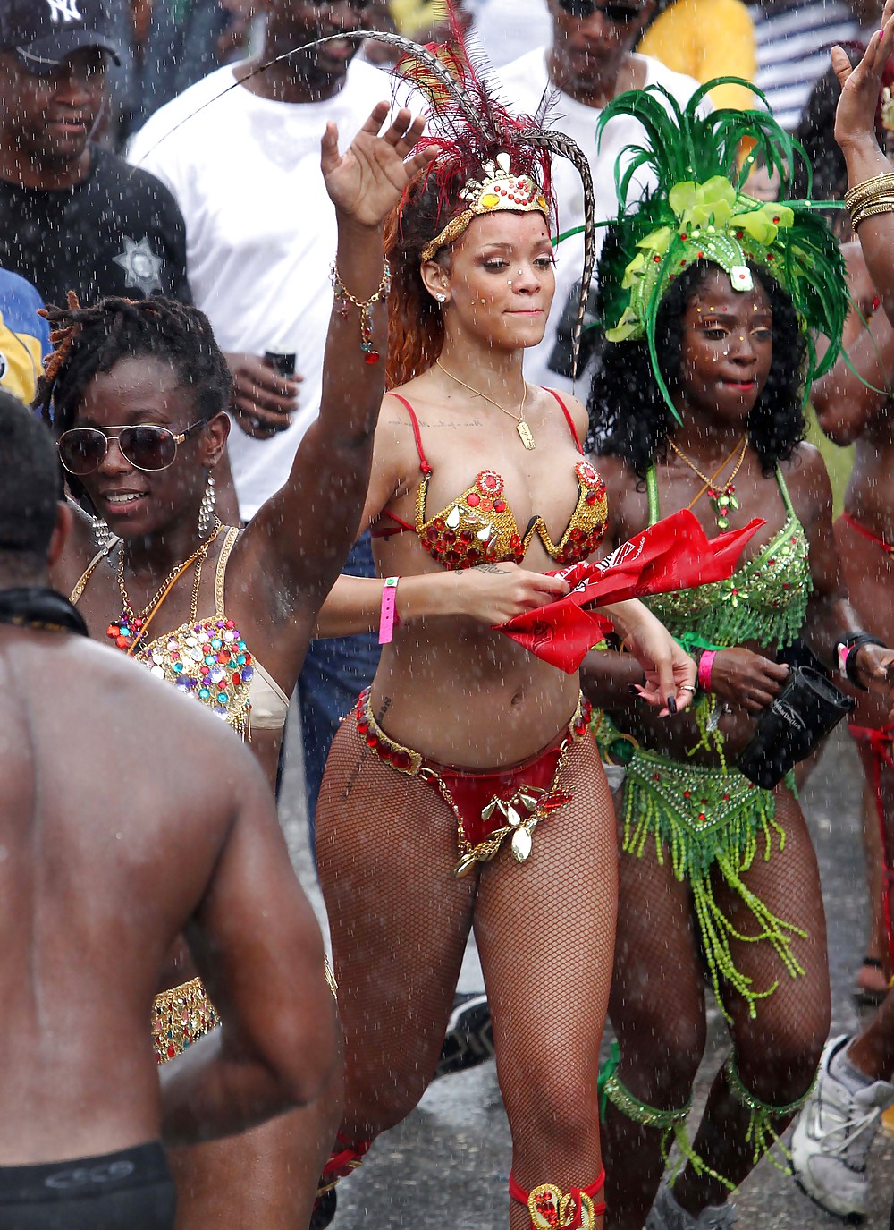 Rihanna Lots of Ass Kadoomant Day Parade In Barbados #7660542
