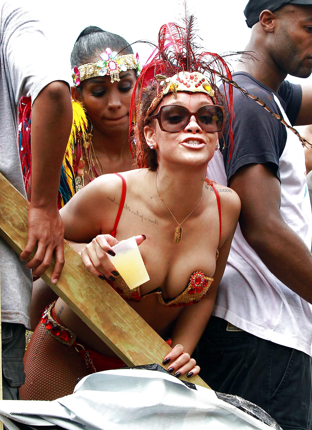 Rihanna Lots of Ass Kadoomant Day Parade In Barbados #7660630