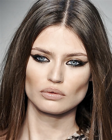 M o d e l
 #13236107