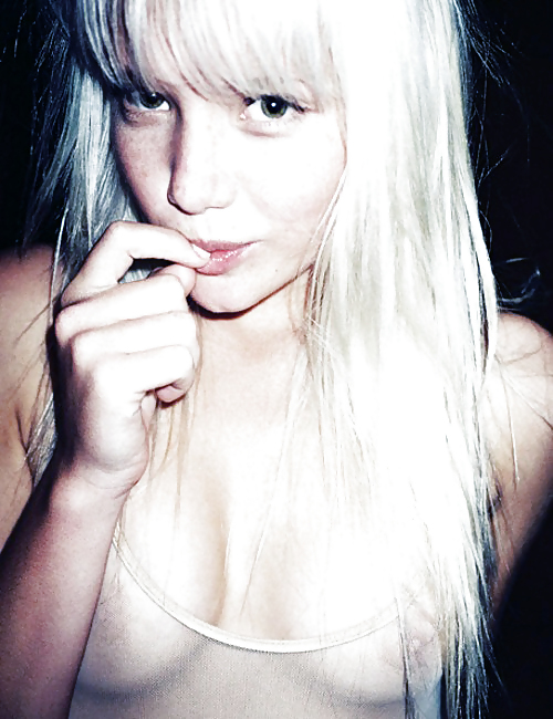 M o d e l
 #13236308