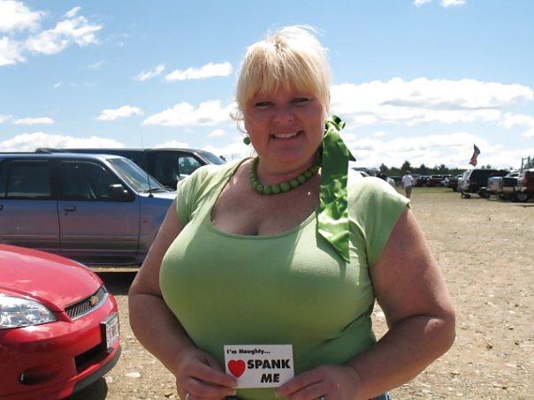 More bbw mature milf granny cleavage (non nude) #2969430