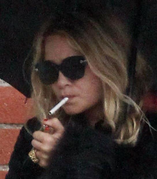 The Olsen Twins Want you to Know they Smoke. #5594174