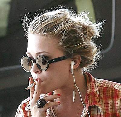 The Olsen Twins Want you to Know they Smoke. #5594420