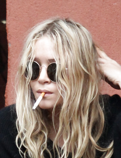 The Olsen Twins Want you to Know they Smoke. #5594545