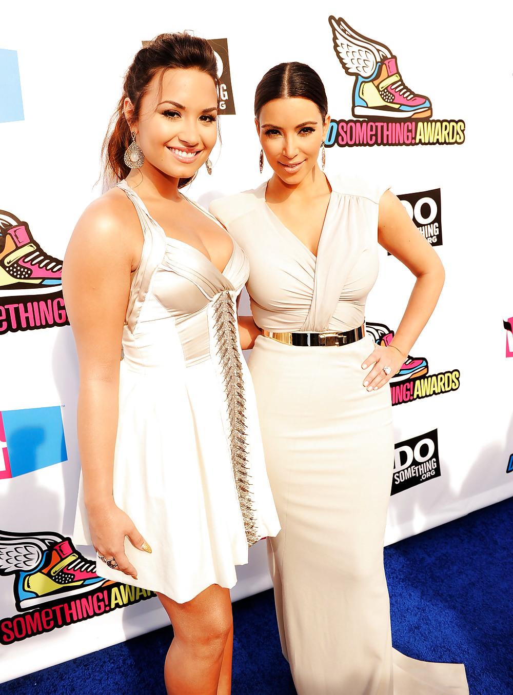 Kim Kardashian - 2011 VH1 Do Something Awards #5196056
