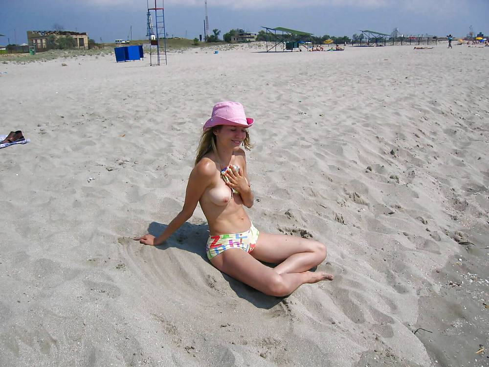 Playas bikinis topless fotos 10
 #4168952