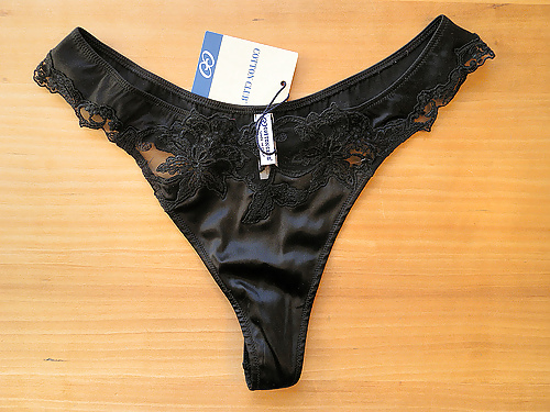 Panties from a pal – unlit, one other place of living