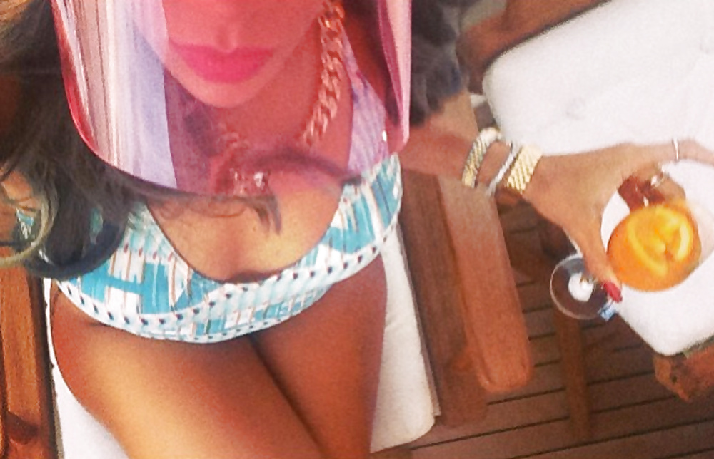 Rihanna High in Hawaii  #6906777