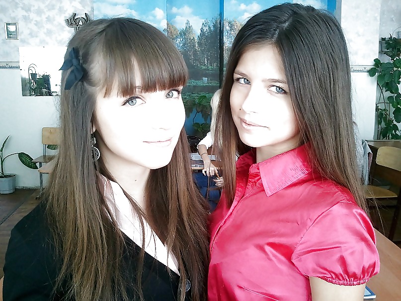 Who would u choose and why? #11953757