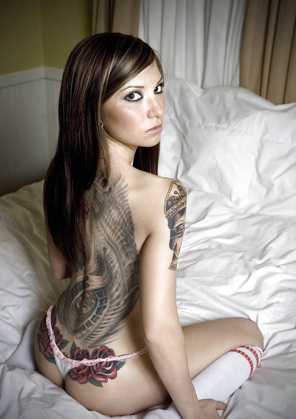 Mädchen Mit Sexy Tattoos #13708458