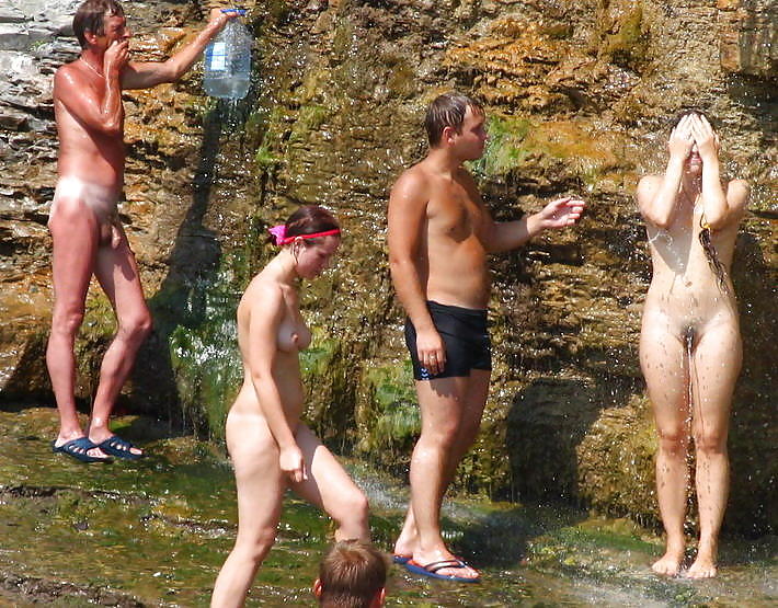 Sono un nudista sulla spiaggia
 #1880726