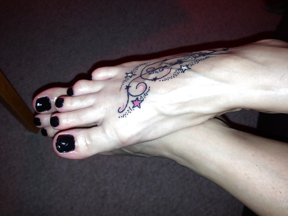 New foot pics for fans of my gf,s feet #16776313