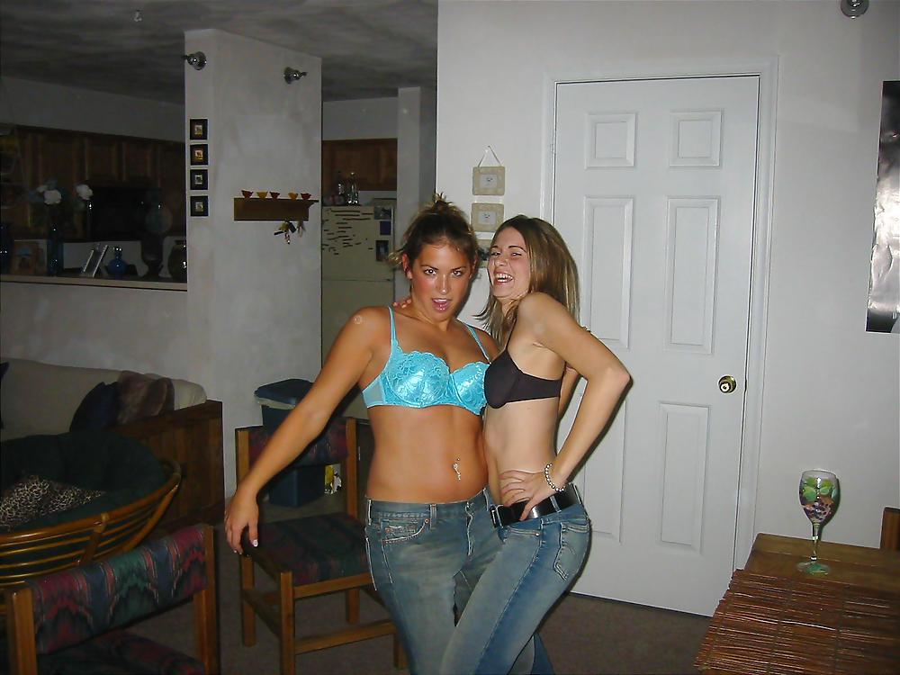 Sujetadores 106
 #17812936