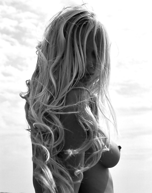 Black and White 134! #8840414