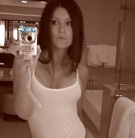 Sizzling Escort Milf #9856960