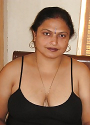 Real  indian  aunty nude  booby   body #5703101