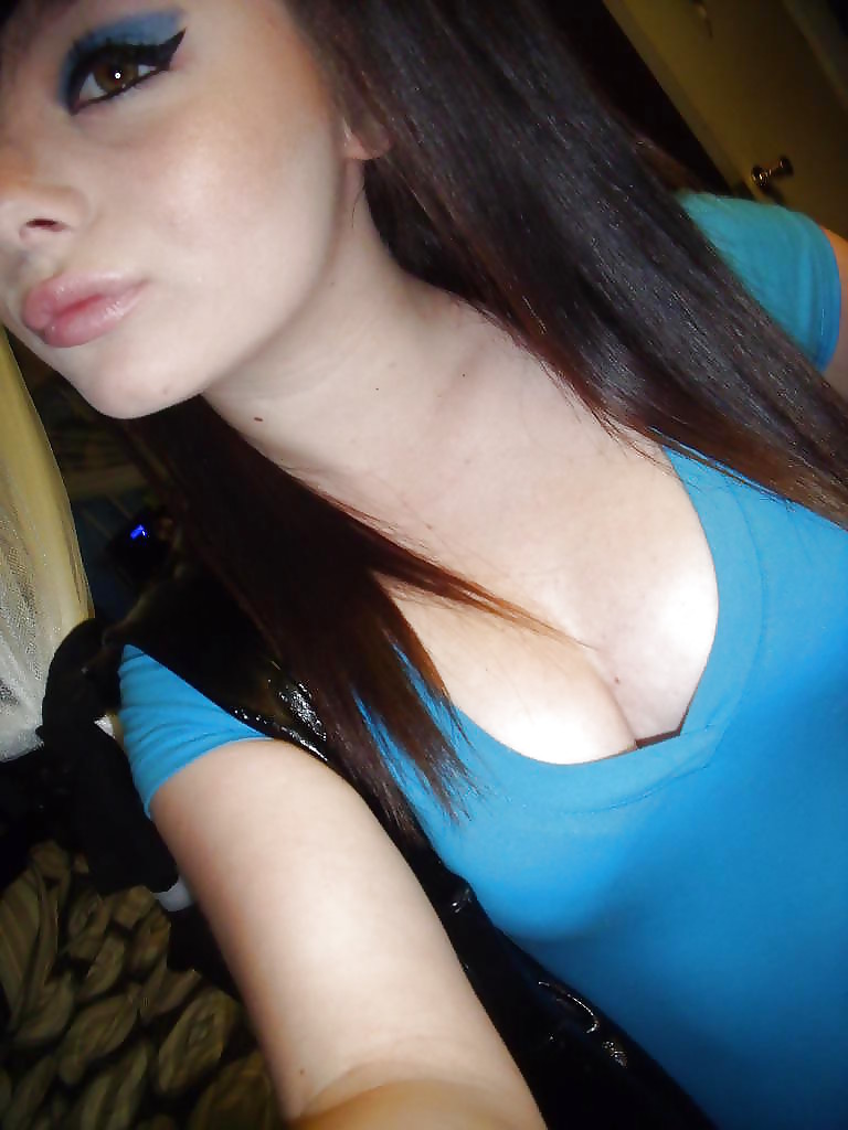 Extra of me. #9751993