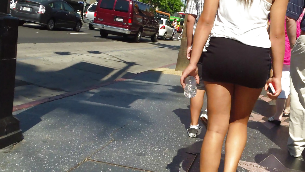 Sexy teen butts & ass in short skirts  #18490497