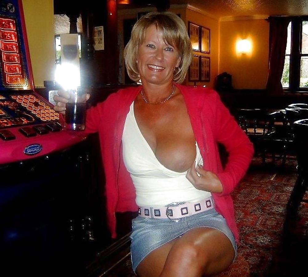 MILFS GET THEIR TITS OUT #10371771