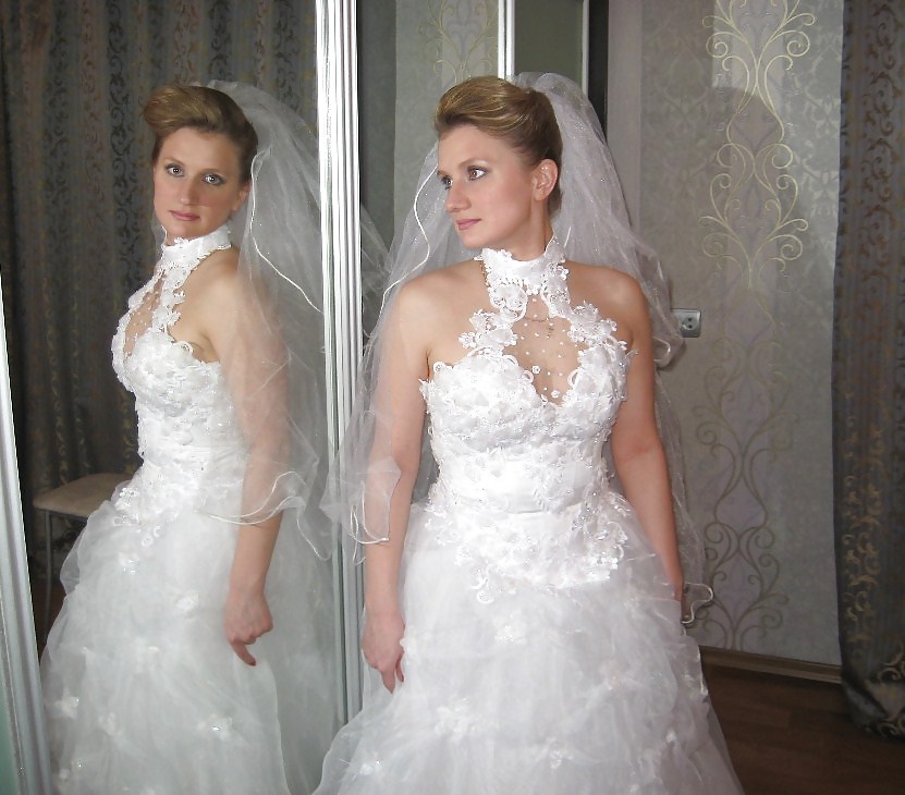 Qui sborra la sposa 09
 #20715831