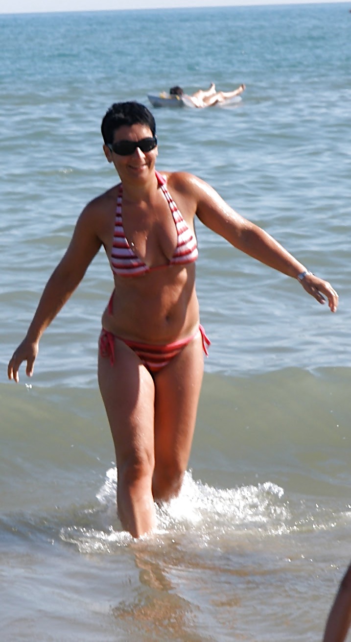 Mütter In Bikinis #17949215