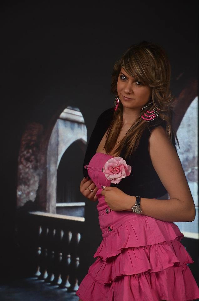 Hermosa chica 10
 #16625101