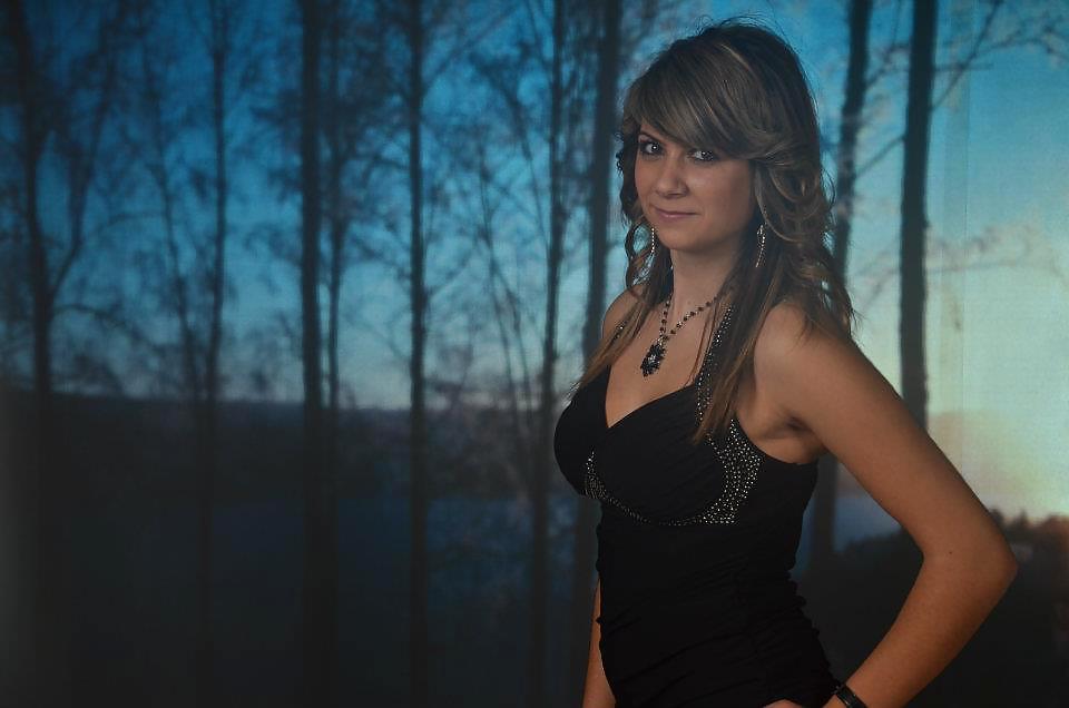 Hermosa chica 10
 #16625107