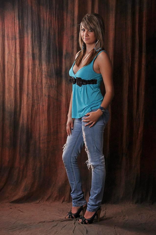 Hermosa chica 10
 #16625133