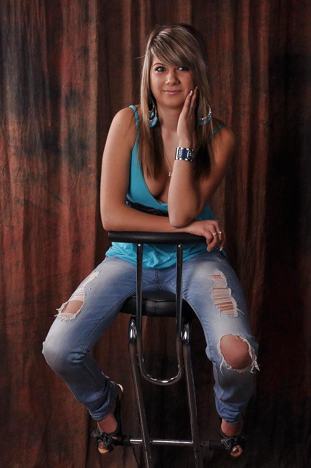 Hermosa chica 10
 #16625138