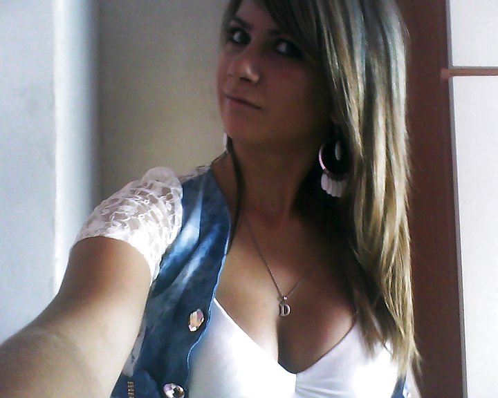 Hermosa chica 10
 #16625259