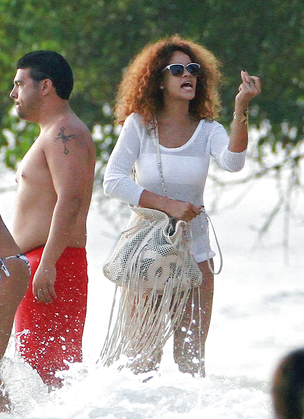 Rihanna Bikini Candids Sur La Plage De Barbade #4981189