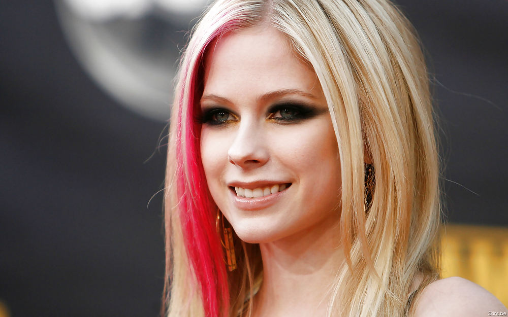 Avril Lavigne #17641925