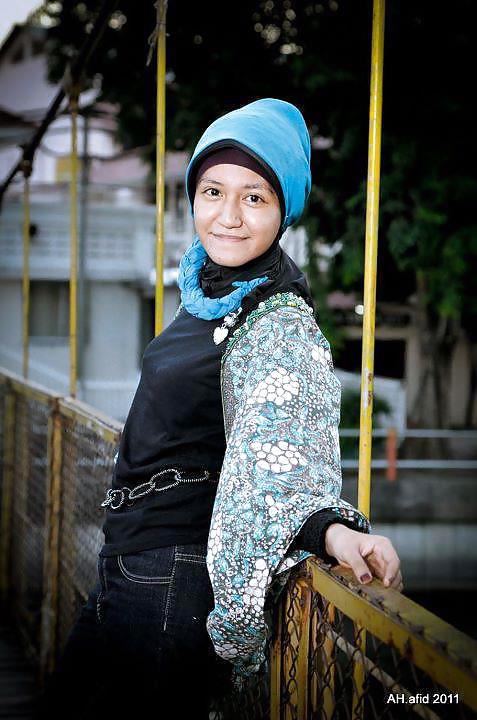 Belleza y caliente indonesia jilbab hijab tudung 5
 #13547435