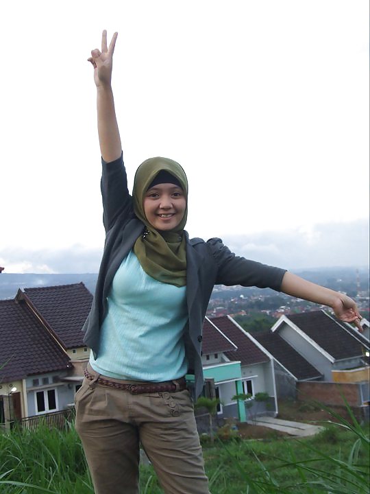 Beauty & hot indonesian jilbab hijab tudung 5 #13547442