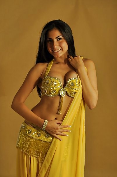 Arab Schlampe #12128840