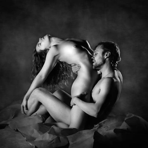 Dos amantes.... 
 #15880591
