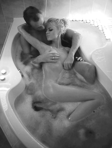 Dos amantes.... 
 #15880635