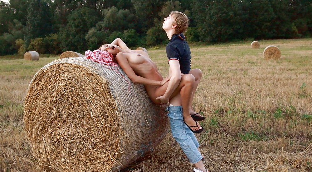 Parejas espías follando en la naturaleza (2)
 #5455581