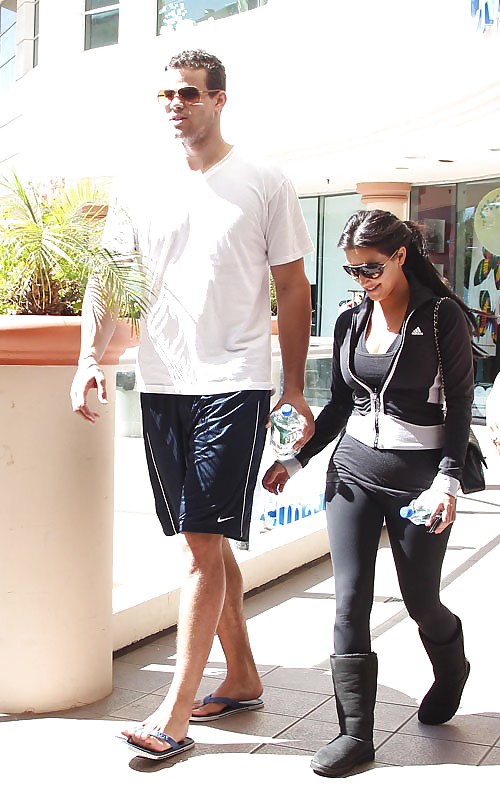 Kim kardashian che lascia una palestra a los angeles
 #4253863